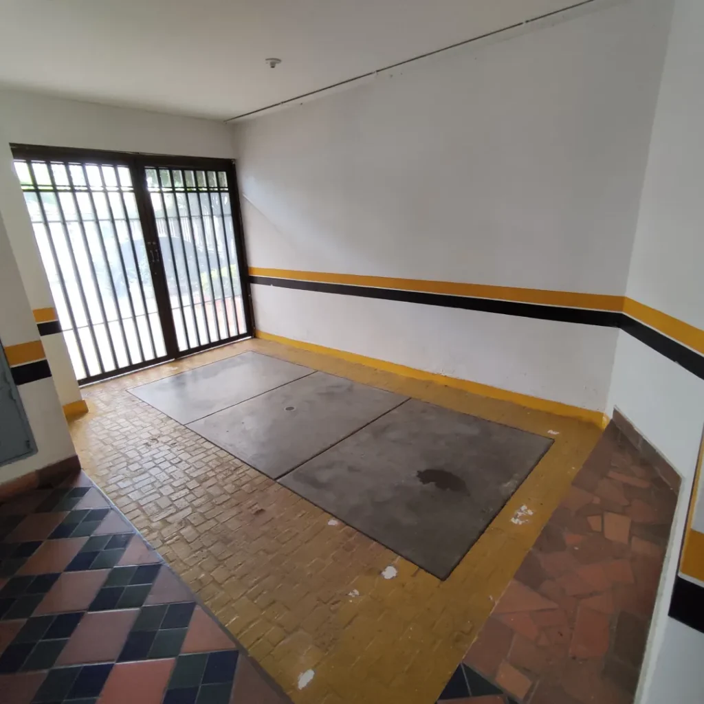 Parqueadero apartamento amoblado Cali sur para alquiler por meses
