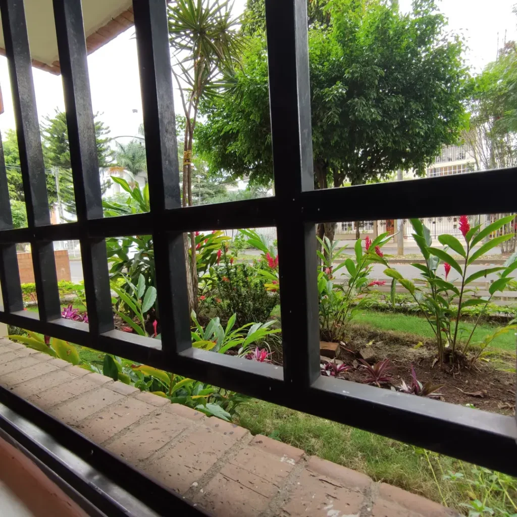 Vista Habitacion apartamento amoblado en sur Cali para alquiler por meses