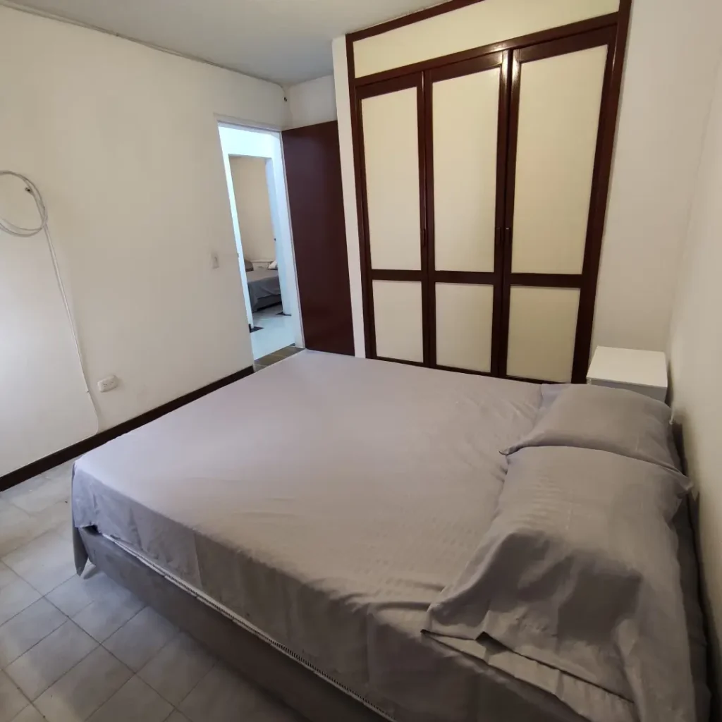 Habitacion con closet apartamento amoblado cali sur por meses