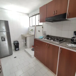 Cocina y zona de lavado