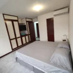 Habitacion con aire acondicionado y baño apartamento amoblado cali sur por meses